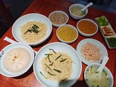 -裕兴记•蟹黄面馆(人民广场店)