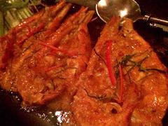 iphone_upload_pic-Ruen Urai