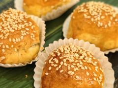 香麻蜜汁叉烧酥-翠园(广州太古汇店)