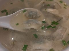 菜肉大馄饨汤-聚汇三少·龙虾·中餐厅(莫邪路新天地店)