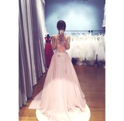 -Flora婚纱礼服定制租赁店