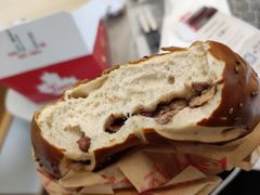 碱水红豆贝果-Tims天好咖啡·贝果(东吴龙湖天街店)