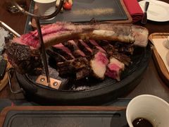 -恰餐厅及酒吧 CHAR Bar & Grill (北京丽都皇冠假日店)