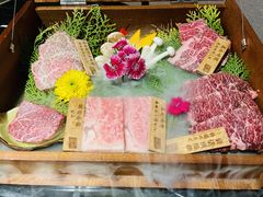 -山川小町·极番烧肉(新地假日广场店)