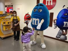 -m豆巧克力世界(上海世茂广场店)