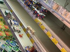 -绿叶子超市(公园大道店)