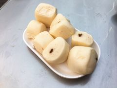 小馒头-缘来香大凉山西昌火盆烧烤.12年老店(巴国城店)