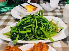 -新大咀港式茶餐厅(宝山万达店)