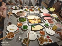 -海底捞火锅(高新万达广场店)