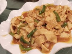 -六顺园清真回族饭店(工程街店)