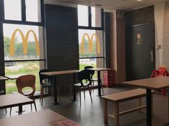-麦当劳(石坝服务区店)