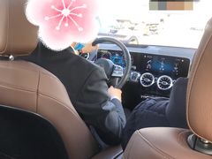 -北京鹏龙大道奔驰4S店(纪家庙店)