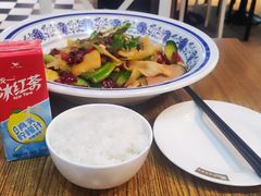 -蜀天上精专麻辣香锅(文定路店)