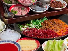 -沸炉重庆老火锅(军事博物馆店)