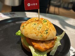 -必胜客(上海新南方商城PH店)