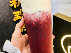 满杯车厘子果肉-舍予茶(桂林路店)