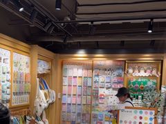 -猫的天空之城概念书店(苏州诚品店)