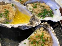 -三亚火车头万人海鲜广场