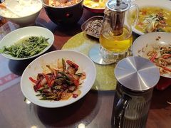 -川流不息·地道川菜·小龙虾(松东路店)