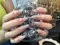 点击看大图 -芊屿芊浔美甲