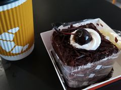 草莓黑森林-可颂坊(中心书城店)
