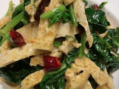 -耶里夏丽·新疆菜·28年喀什老馆(田林东路店)