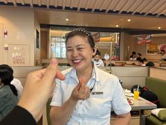 -海底捞火锅(新松江路生日主题店)