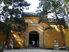 -灵岩山风景区
