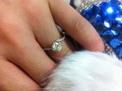 iphone_upload_pic-威德钻石-克拉钻大本营(南京东路店)