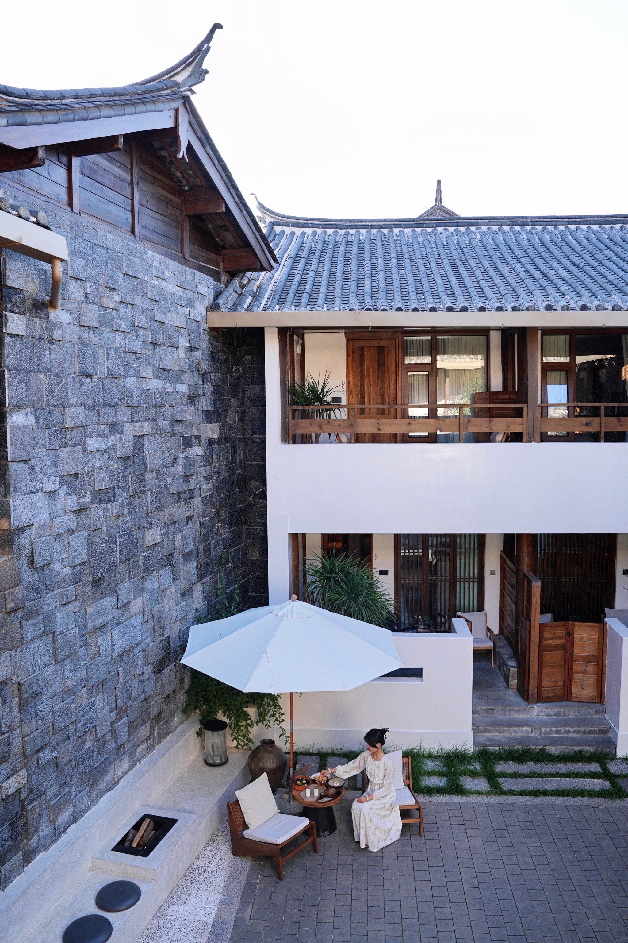 纳西族是云南特有的民宿之一

入住「丽江宽上酒店」 是由纳西