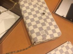 -王权免税店(廊曼机场店)