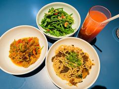 -一坐一忘云南菜(嘉里中心店)