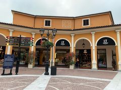 -佛罗伦萨小镇广佛名品奥特莱斯(疏港路店)