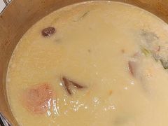 -洪氏嗨捞·猪肚鸡火锅(阳光天地店)