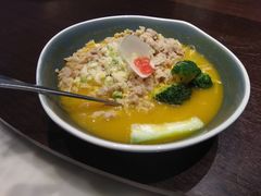 黄椒酸菜汤浸澳洲肥牛-港丽餐厅(高德置地店)