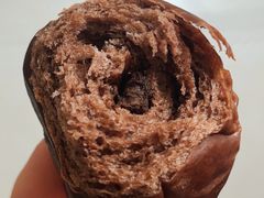 法芙娜巧克力海盐羊角-OUR Bakery(SKP-S店)