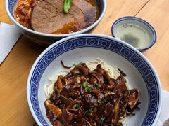 蛤蜊猪肝面-沪西老弄堂面馆(定西路店)