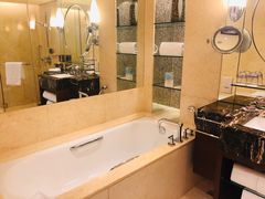 -上海波特曼丽思卡尔顿酒店