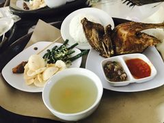 -Pundi Pundi Restaurant