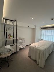 -JNK皮肤管理中心