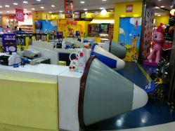 -玩具反斗城(正大广场店)