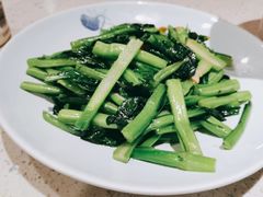 -荷花亭·湖北融合菜(中商广场店)