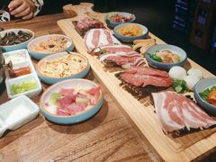 -明洞阿姨·韩式酱蟹烤肉·创意料理(三元桥店)