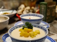 鲜芒果布丁-禄婶鸡煲·打边炉