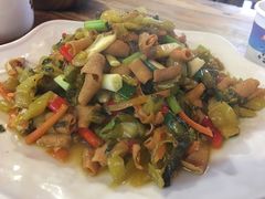 -小锅巴纳西餐厅