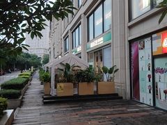 -龙治汉堡(中华城店)