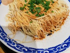 葱油三虾拌面-老头儿油爆虾·知味杭州(爱琴海购物中心)