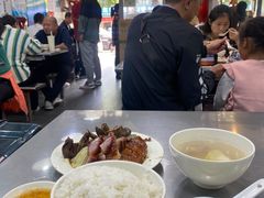 -华香鹅快餐店