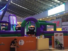 -新田360广场(上海华侨城店)