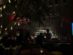 -FOUR PLAY BAR